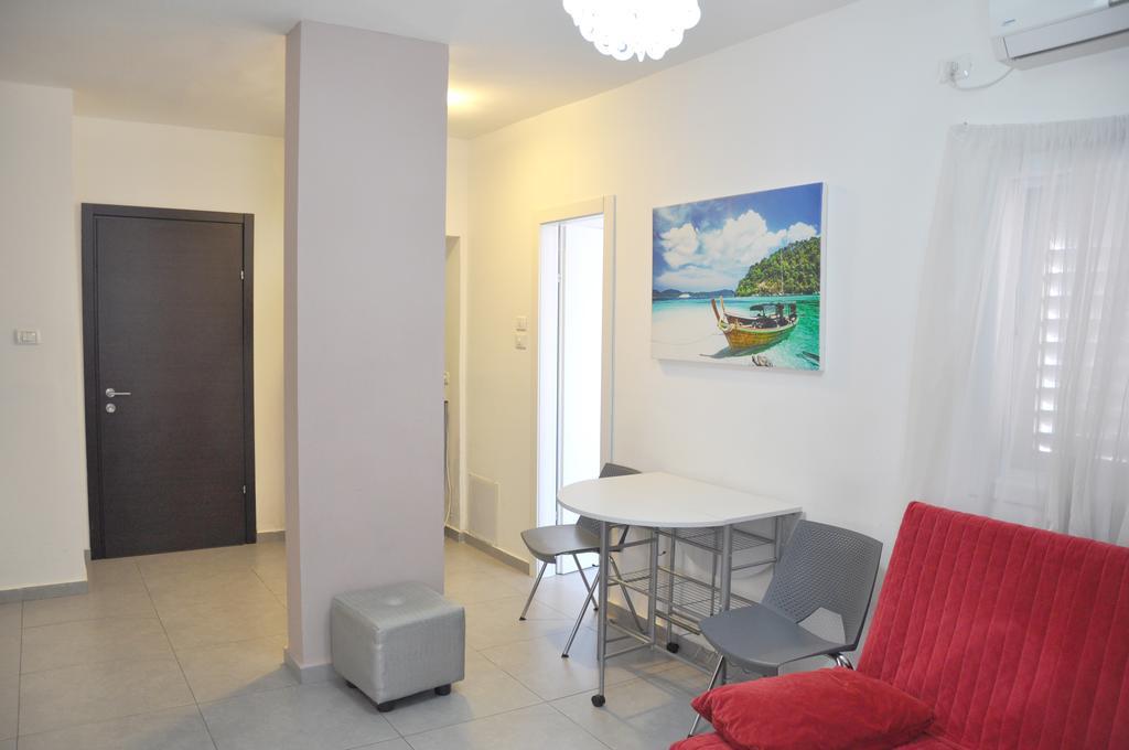 Isra Home Rothschild 8-2 Apartment Bat Yam Exterior foto